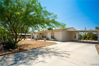 2500 E Mc Vicar Avenue, House other with 3 bedrooms, 2 bathrooms and null parking in Kingman AZ | Image 2