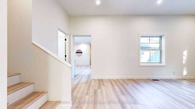 147 2 Nd St, House other with 3 bedrooms, 2 bathrooms and 2 parking in Collingwood ON | Image 5