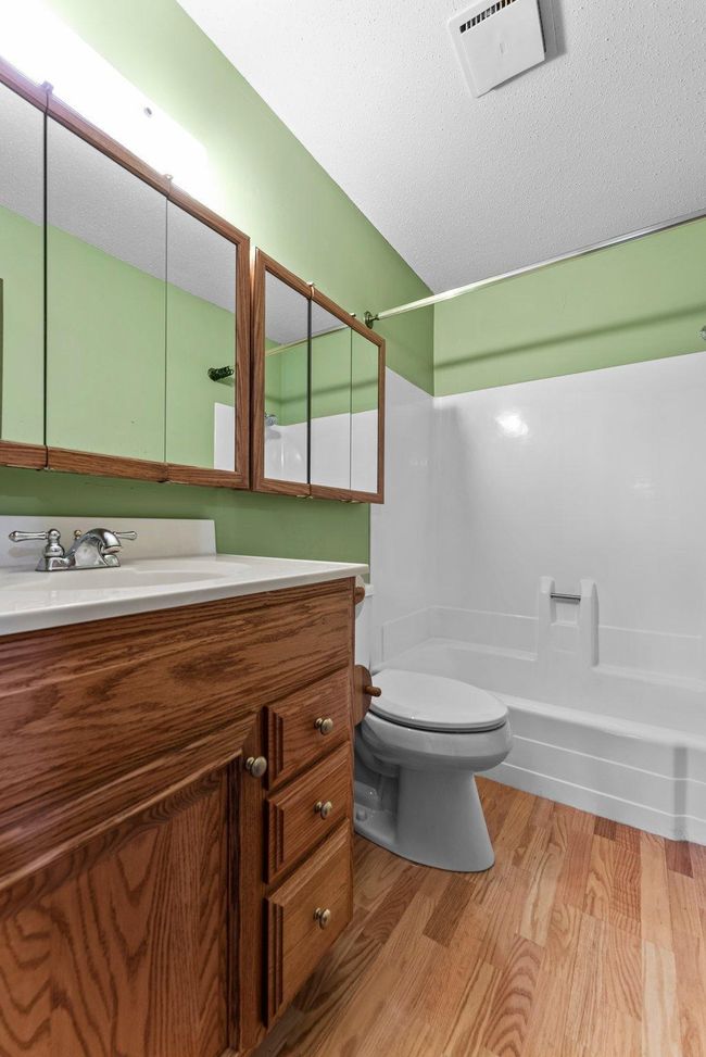 34-web-or-mls-5697_Green_Circle_Dr_Unit_319-69.jpg | Image 13