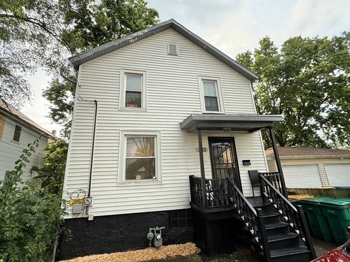 203 Pine St, Joliet, IL, 60435-7123 | Card Image