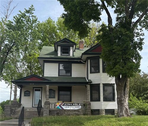 104 E Poplar St, Olathe, KS, 66061-3306 | Card Image