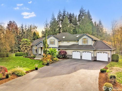 8502 152 Street Se, Snohomish, WA, 98296 | Card Image