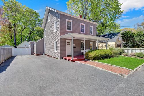 108 High St, Port Jefferson, NY, 11777-1806 | Card Image