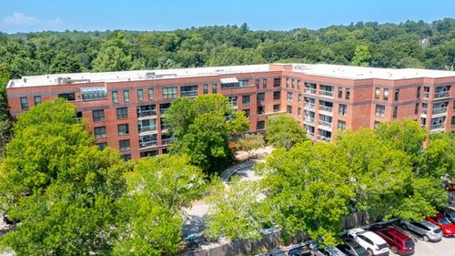 apt-306-22 Railroad St, Andover, MA, 01810-3552 | Card Image