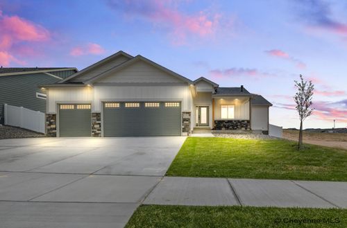 5117 Lasso Dr, Cheyenne, WY, 82009-5867 | Card Image