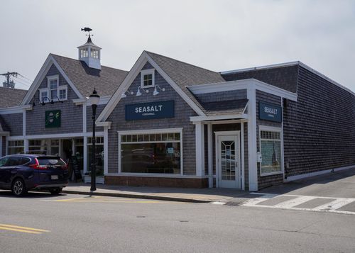 199 Main St, Falmouth, MA, 02540-2797 | Card Image