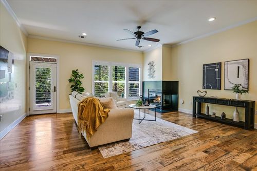 unit-102-1218 Haven Ln, Georgetown, TX, 78626-6157 | Card Image