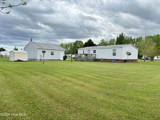 large yard | Image 48