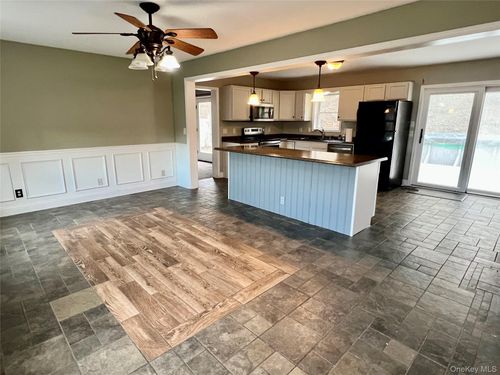 1-492 Midland Lake Rd, Middletown, NY, 10941-3356 | Card Image