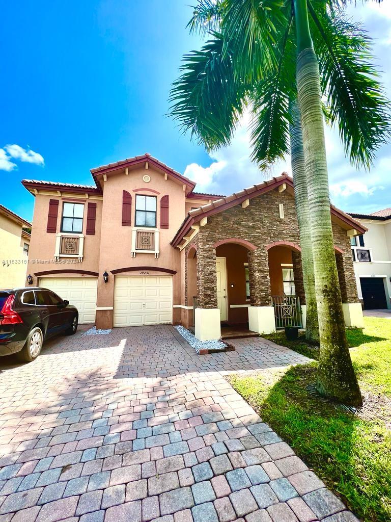 112th Ct, Homestead, FL 33032