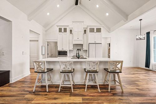 444 Mill Rd, Angleton, TX, 77515-9094 | Card Image