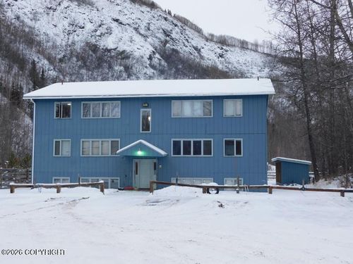 2-5821 Bodenburg Loop, Palmer, AK, 99645 | Card Image