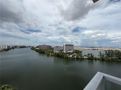 1202-5077 Nw 7th St, Miami, FL, 33126-3465 | Card Image