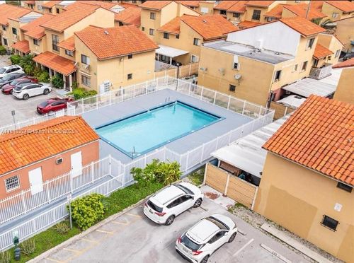 apt-202-2760 W 61st Pl, Hialeah, FL, 33016-5943 | Card Image