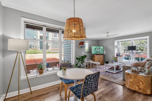 apt-103-1111 Parkridge Ln, Raleigh, NC, 27605-3225 | Card Image