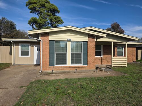 1513 Arcady Ln, Irving, TX, 75061-7141 | Card Image