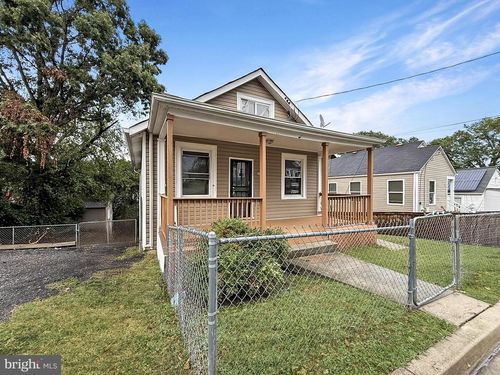 11 Sultan Ave, CAPITOL HEIGHTS, MD, 20743-1952 | Card Image