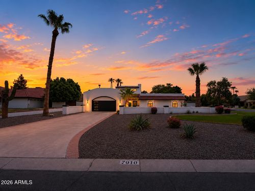 7010 W Eugie Ave, Peoria, AZ, 85381-5066 | Card Image