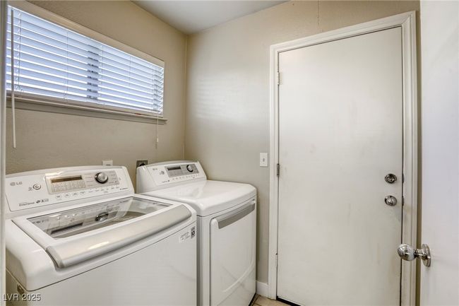 6812 Greydawn Dr, House other with 3 bedrooms, 2 bathrooms and null parking in Las Vegas NV | Image 37