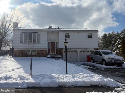 1493 Maguire Ln, WARMINSTER, PA, 18974-1807 | Card Image