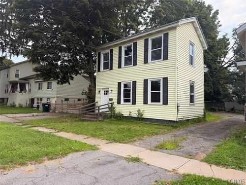 7 Sw 9th St, Oswego, NY, 13126-2419 | Card Image