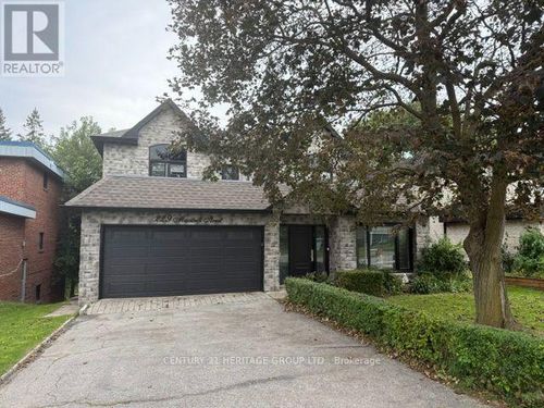 229 Maxwell St, North York, ON, M3H5B8 | Card Image
