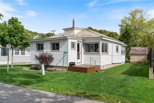 3 Harold St, Turkey Point, ON, N0E1T0 | Card Image