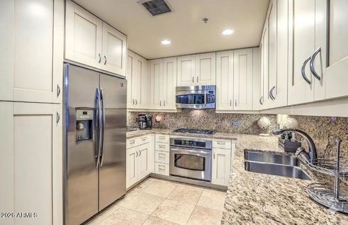 1004-7161 E Rancho Vista Dr, Scottsdale, AZ, 85251-1495 | Card Image