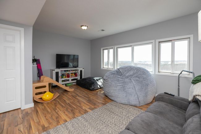Living Room | Image 18