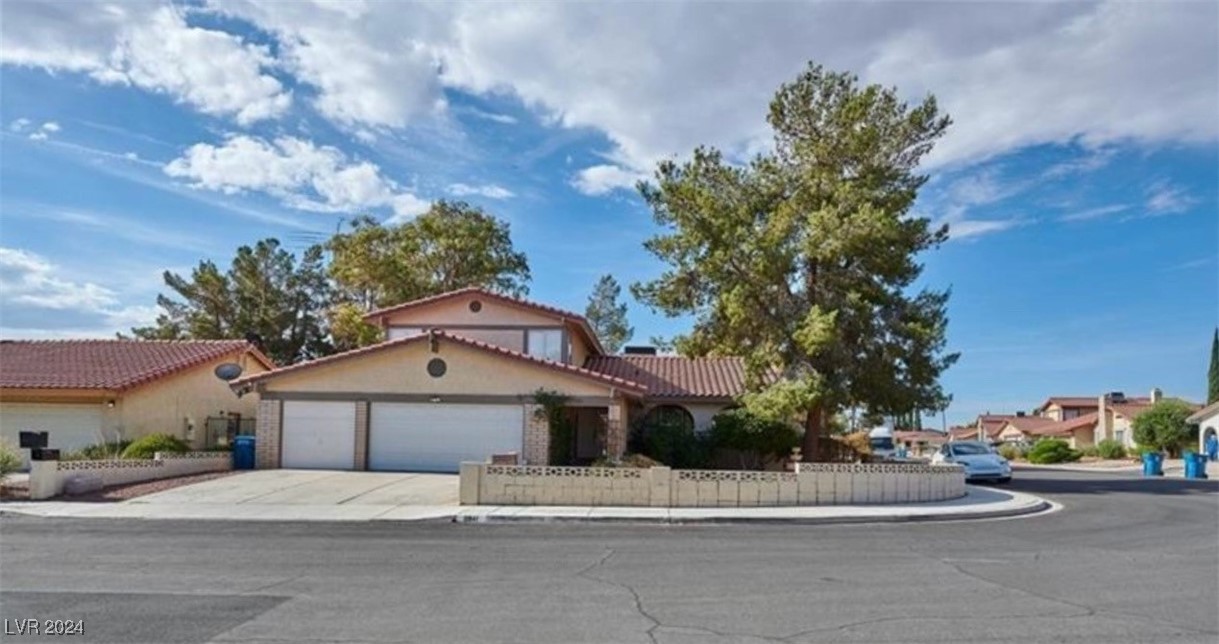 Borla Dr, Las Vegas, NV 89117