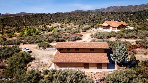 18700 S Aggie Hodge Rd, Peeples Valley, AZ, 86332 | Card Image