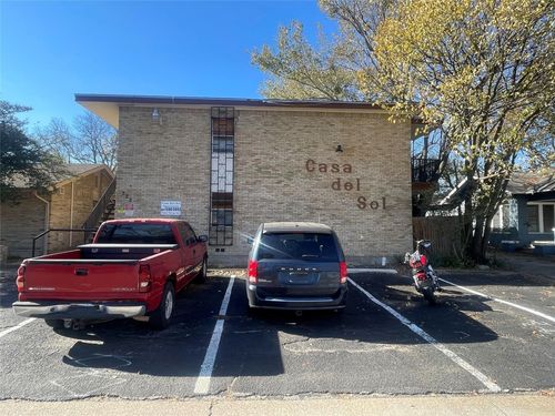 322 S Waco St, Weatherford, TX, 76086-4391 | Card Image