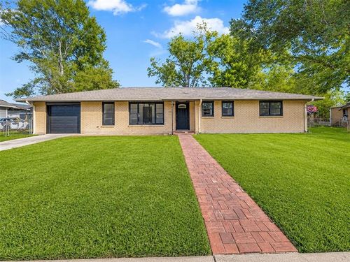 2707 Tupelo St, Lake Charles, LA, 70601-7375 | Card Image