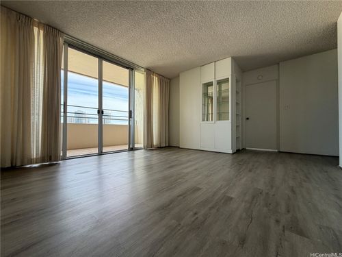 14b-920 Ward Ave, Honolulu, HI, 96814-2100 | Card Image