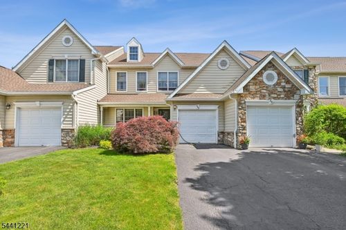 233 Patriot Hill Dr, Basking Ridge, NJ, 07920-4213 | Card Image