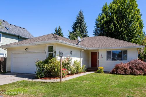 207 S Lincoln Ave, Sandpoint, ID, 83864-8312 | Card Image