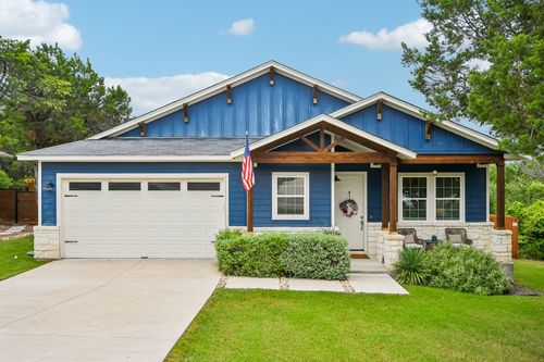 2909 Davis Cv, Lago Vista, TX, 78645-6610 | Card Image