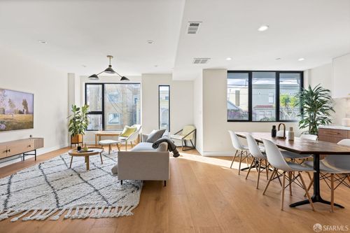 943 Treat Ave, San Francisco, CA, 94110-3327 | Card Image