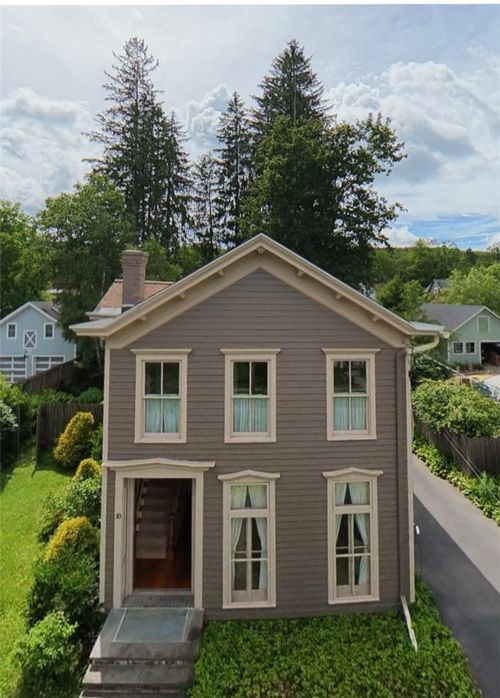 18 Eagle St, Cooperstown, NY, 13326-1212 | Card Image
