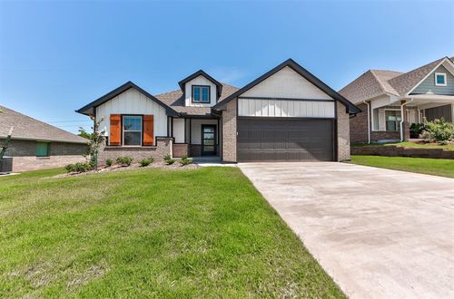 8125 Mountain Oak Dr, Edmond, OK, 73034-4391 | Card Image