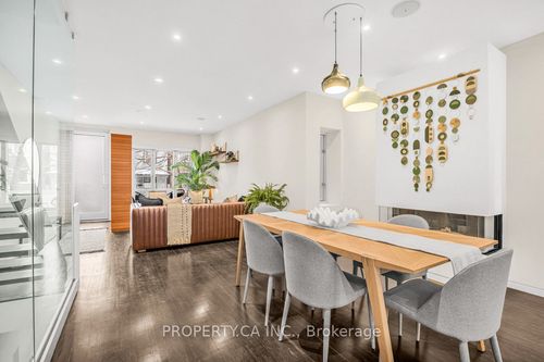 270 Euclid Avenue, Toronto, ON, M6J2K2 | Card Image