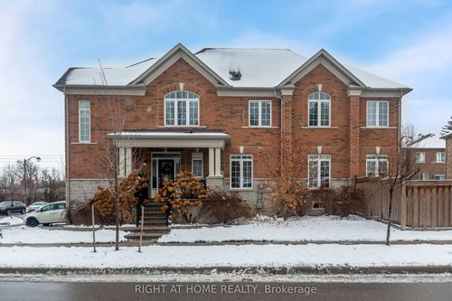 102 Upper Canada Crt, Georgetown, ON, L7G0L2 | Card Image