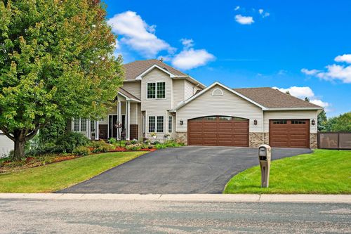17452 Hibiscus Ave, Lakeville, MN, 55044-5237 | Card Image