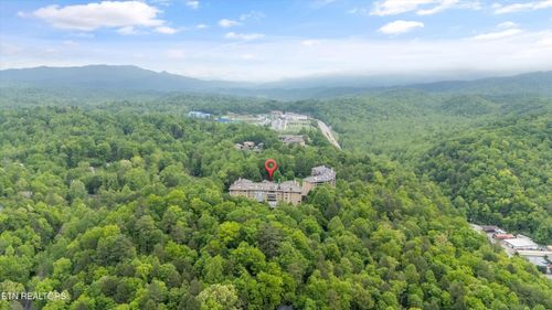 apt-108-1704 Hidden Hills Rd, Gatlinburg, TN, 37738-5826 | Card Image