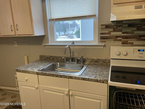 2-72 Willis Ave, Keansburg, NJ, 07734-2047 | Card Image