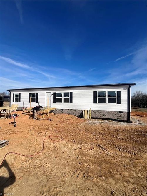 657 Mount Wesley Church Rd, Hiddenite, NC, 28636-9363 | Card Image