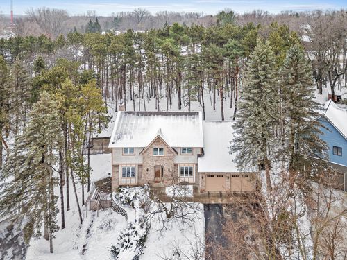 3970 Evergreen Pl, Shoreview, MN, 55126-2313 | Card Image