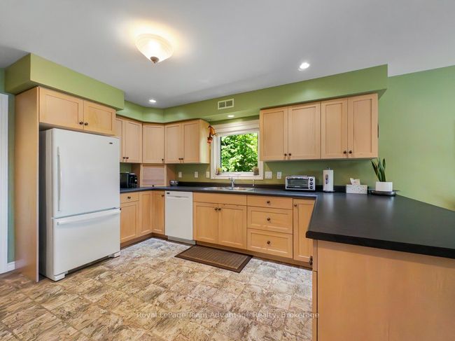 3 Lyndsey Lane, House other with 3 bedrooms, 3 bathrooms and 6 parking in McKellar ON | Image 12