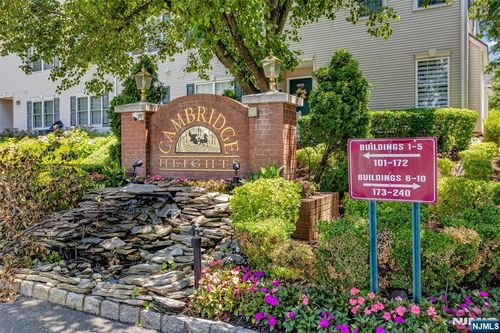 g100-200 Cambridge Ct, Clifton, NJ, 07014-1375 | Card Image