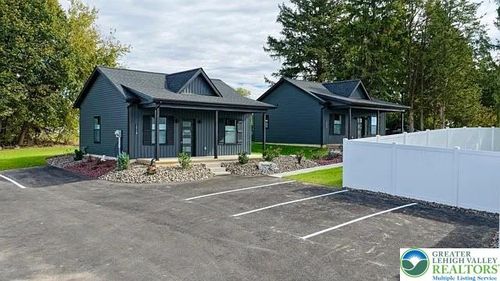 b-1511 Lincoln St, CATASAUQUA, PA, 18032-2119 | Card Image